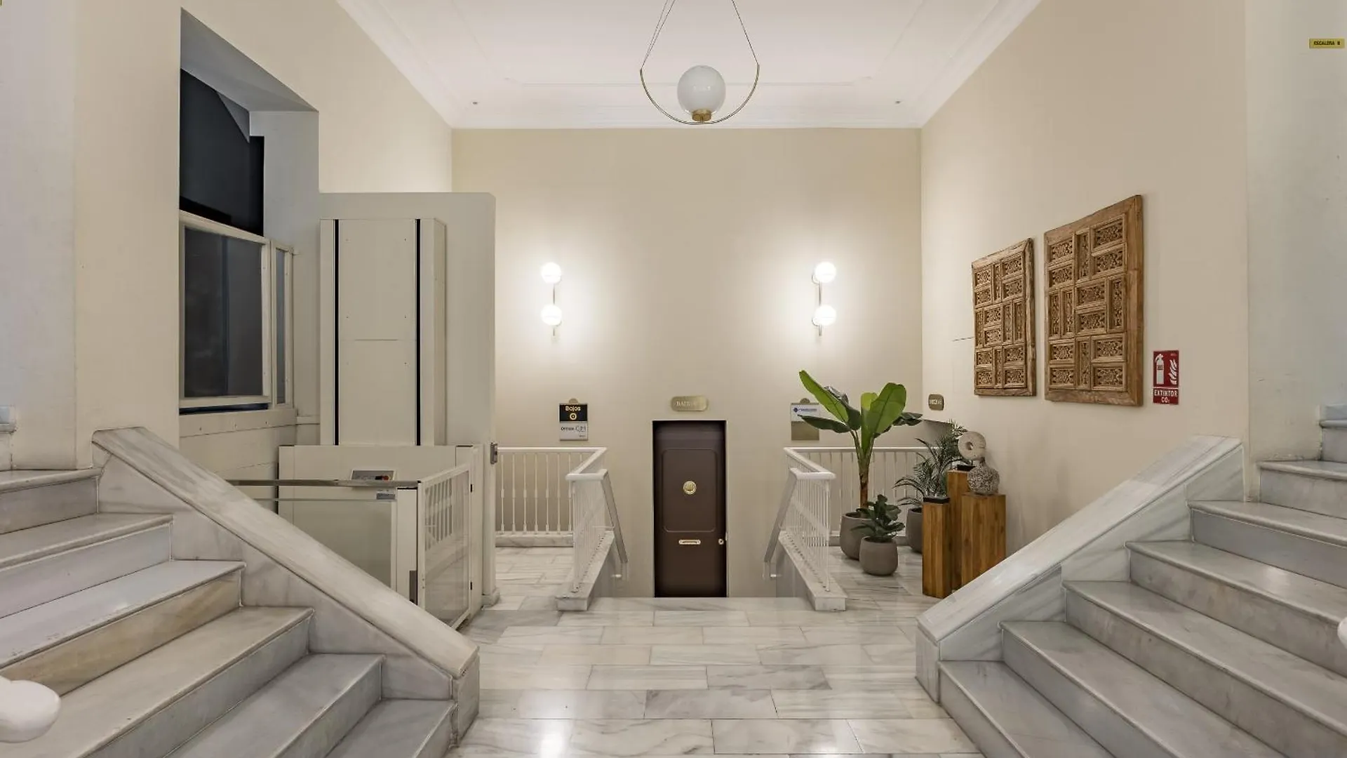 Ola Living Hostal Diagonal Barcelona 0*,  Spanien
