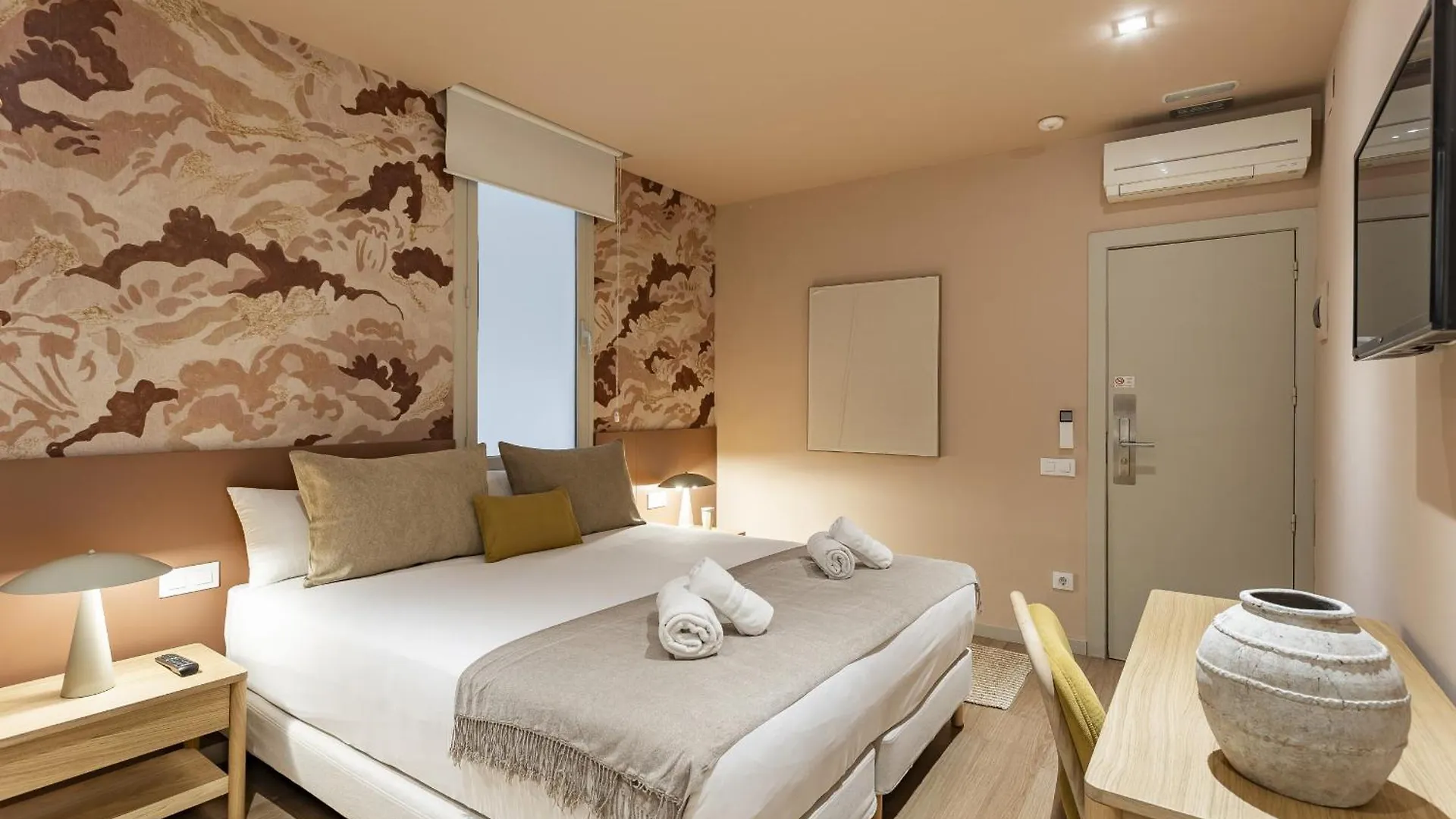 Ola Living Hostal Diagonal Barcellona Spagna
