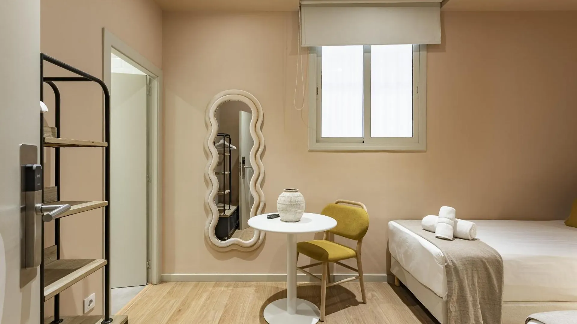 Ola Living Hostal Diagonal Barcellona