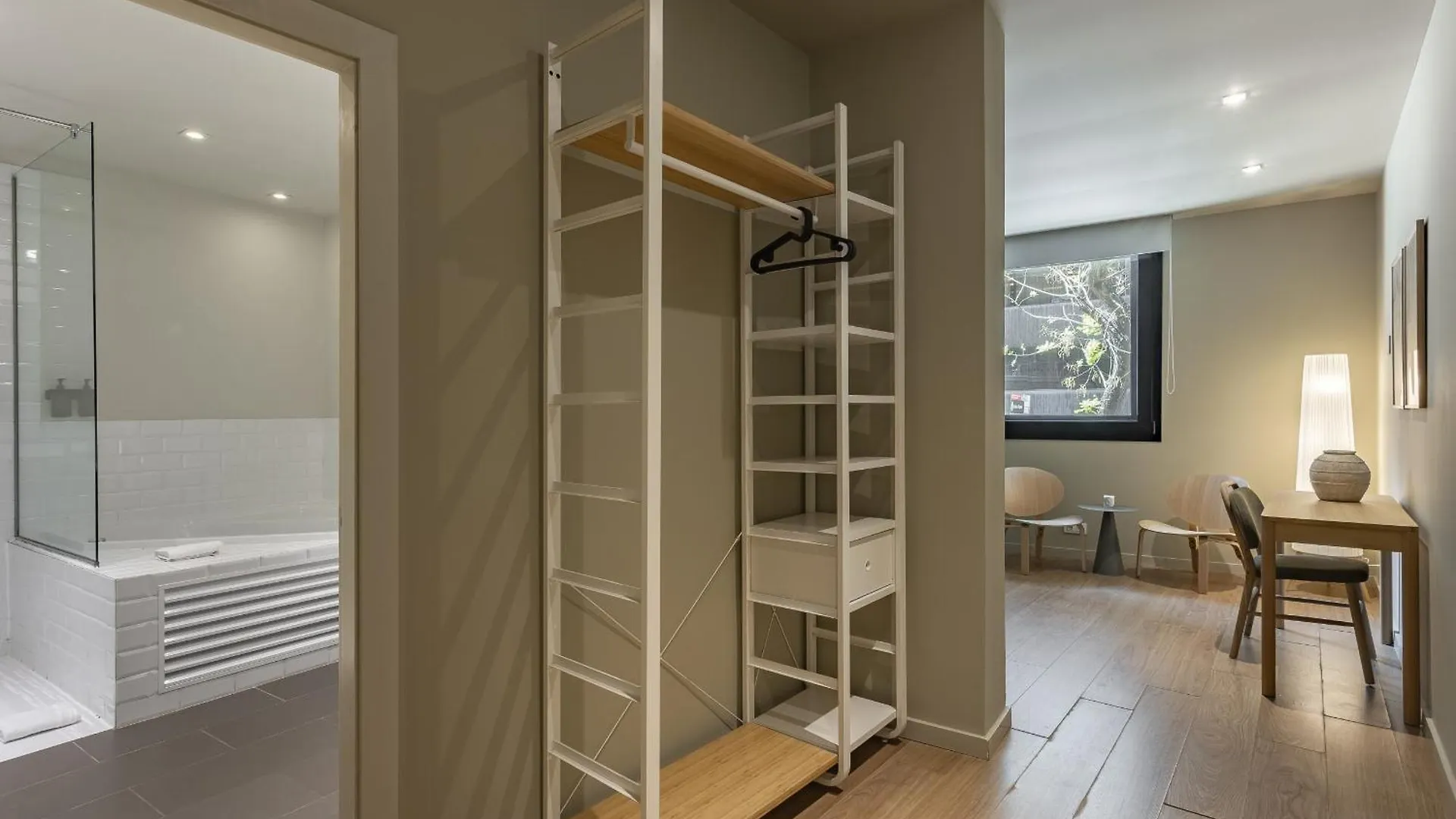 Ola Living Hostal Diagonal Barcellona 0*,