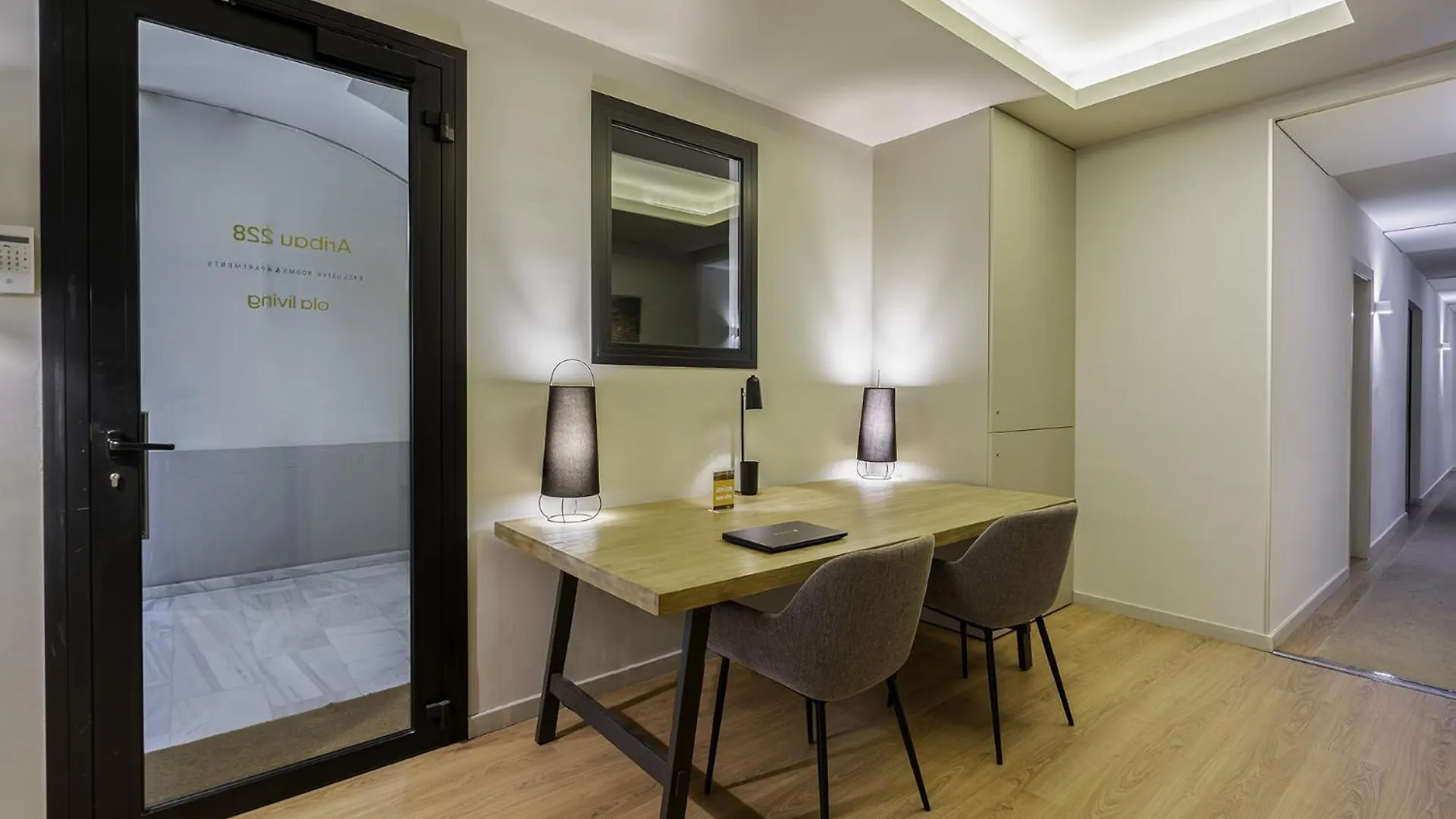 Ola Living Hostal Diagonal Barselona