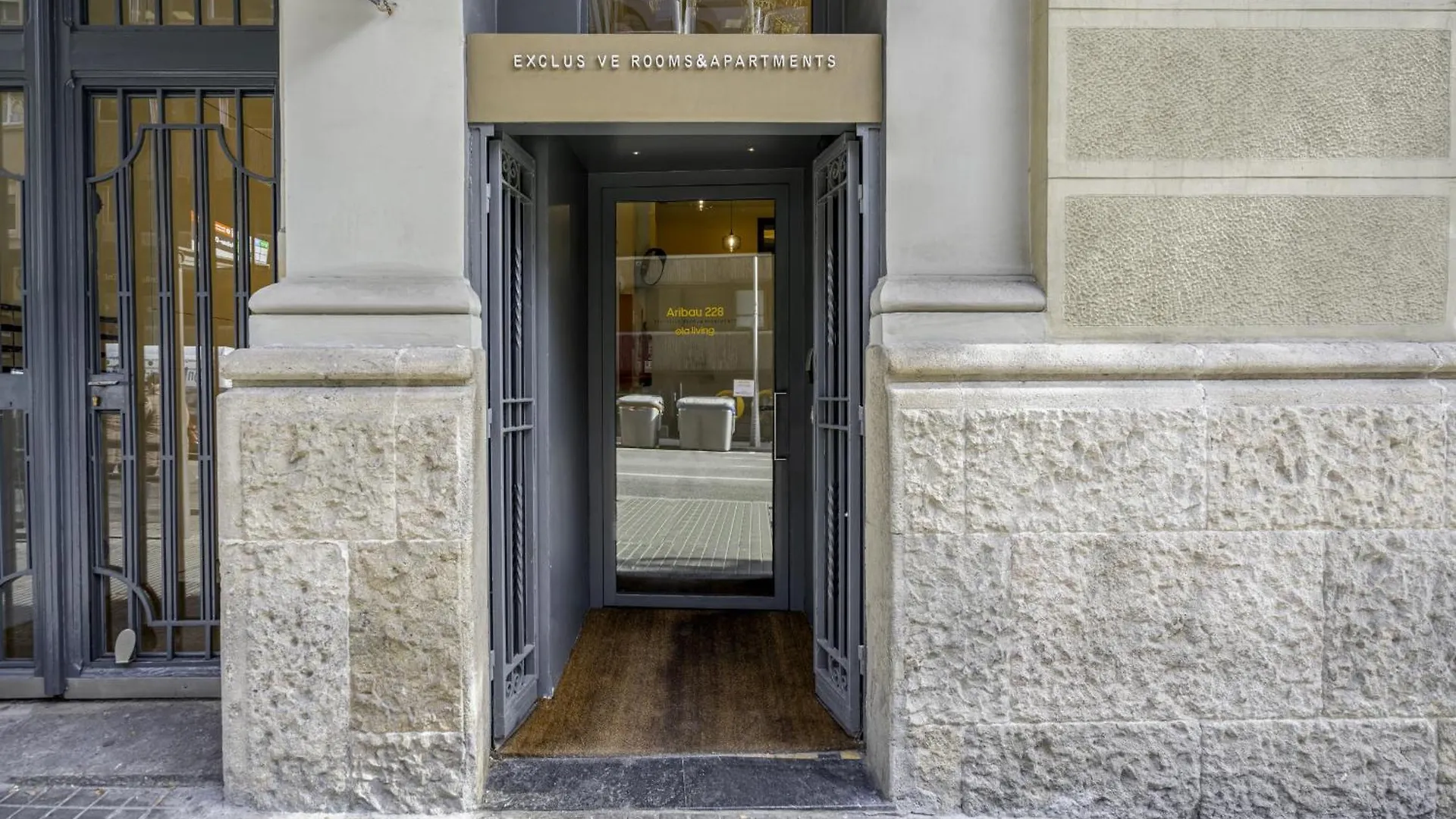 Ola Living Hostal Diagonal Barcellona 0*,