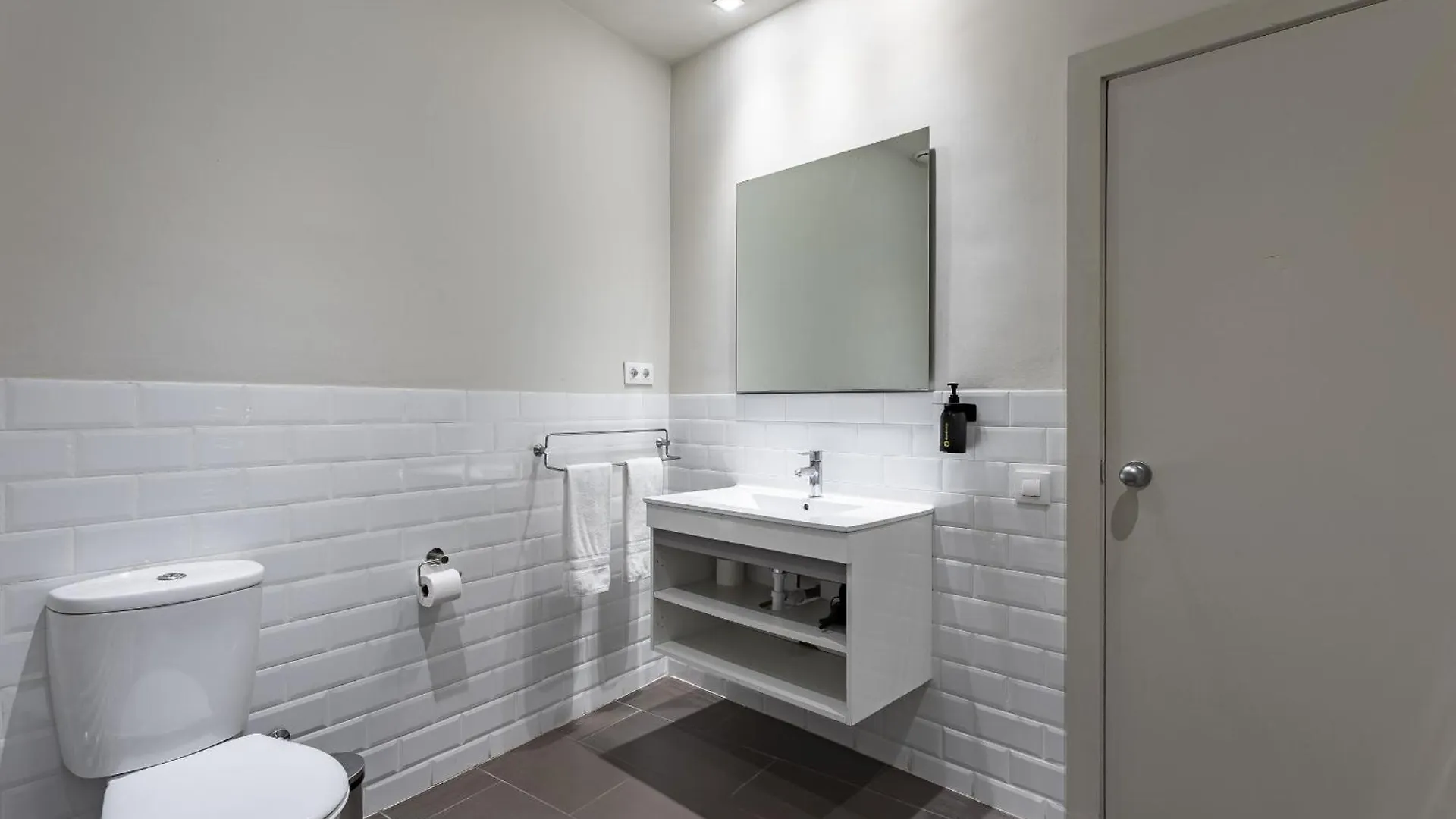 Affittacamere Ola Living Hostal Diagonal Barcellona