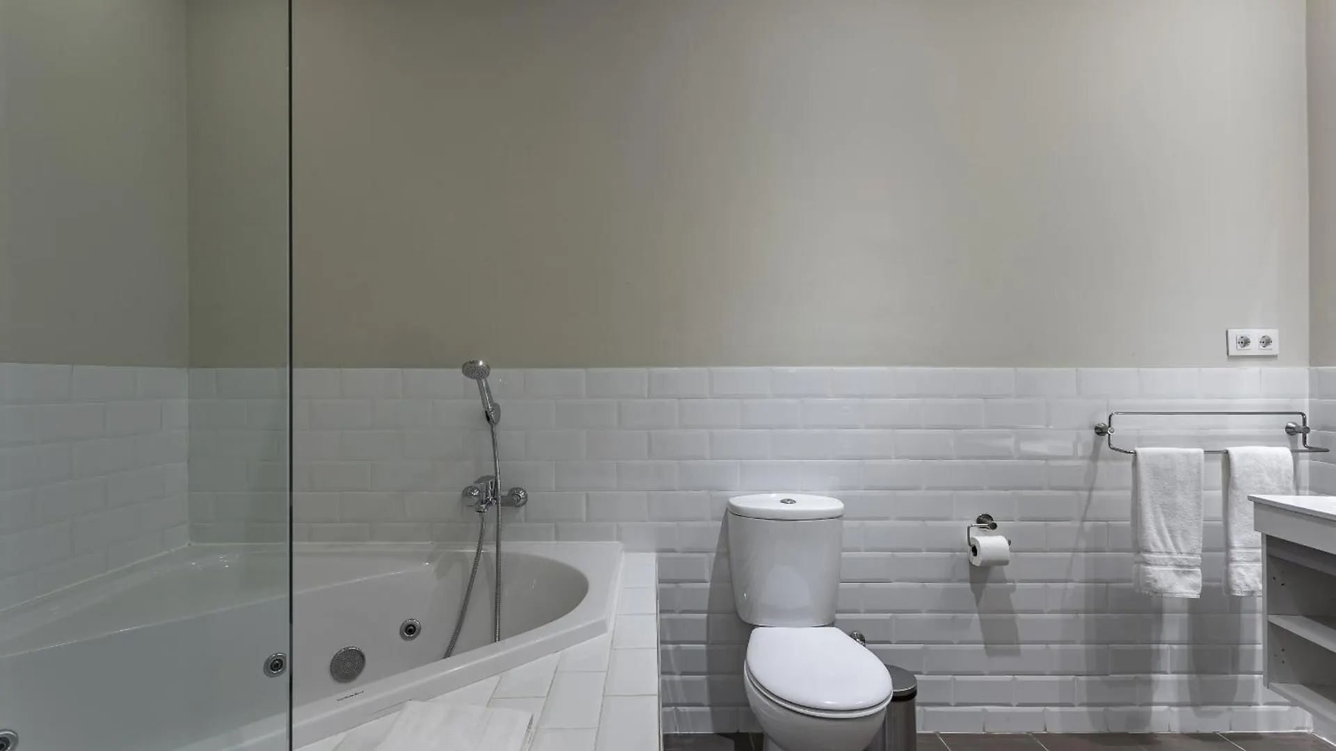 Affittacamere Ola Living Hostal Diagonal Barcellona