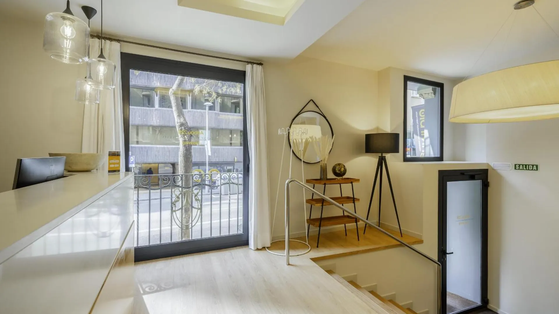 Affittacamere Ola Living Hostal Diagonal Barcellona
